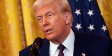 EEUU congela las solicitudes migratorias de las personas que llegaron al país con «parole»