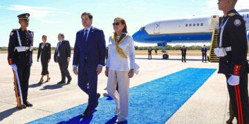 El secretario de Estado de EEUU, Marco Rubio, llega a El Salvador para reunirse con Bukele