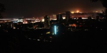 Apagón afecta al 99 % de Chile en plena ola de calor y por causas que aún se desconocen