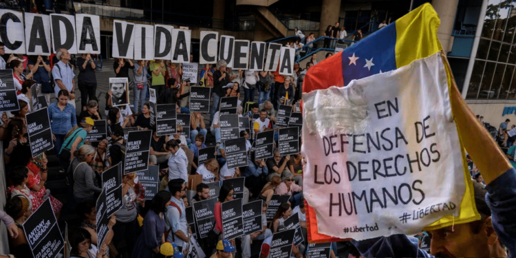 La persecución contra defensores de derechos humanos, periodistas y otros miembros de la sociedad civil se da siempre que hay escenarios de gran importancia en el país | Foto archivo