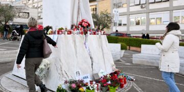 La salud del papa es estable respecto al miércoles y se somete a otras pruebas médicas