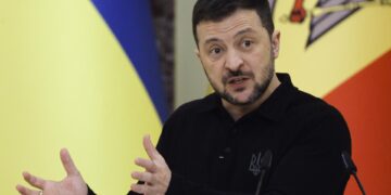 EE.UU. insta a Ucrania a «rebajar el tono» y aceptar la propuesta de Trump sobre minerales