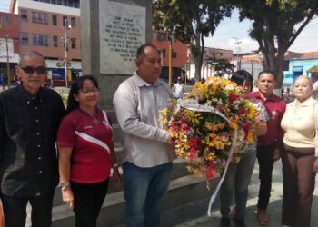 Alcaldía de Valera rinde homenaje a Antonio José de Sucre a los 230 años de su nacimiento