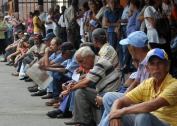 Bono de Guerra Económica para pensionados: ¿qué hacer si no le llegó este mes?