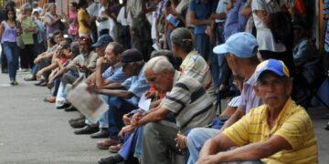 Bono de Guerra Económica para pensionados: ¿qué hacer si no le llegó este mes?