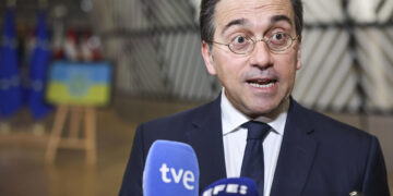 Albares: «La hora de Europa ha llegado y tenemos que tomar decisiones muy rápido»