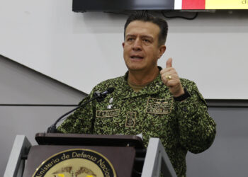En Colombia hay unos 21.500 individuos en armas, según la inteligencia militar