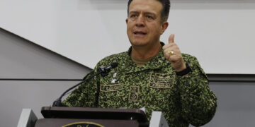 En Colombia hay unos 21.500 individuos en armas, según la inteligencia militar