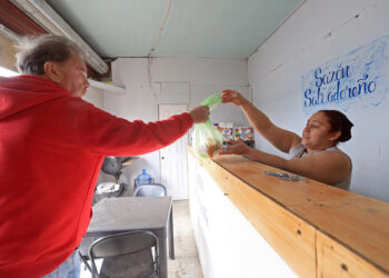 Migrantes emprenden y hallan un hogar en México tras dos meses del Gobierno de Trump