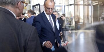 Alemania aprueba una histórica reforma constitucional para aumentar el gasto en defensa