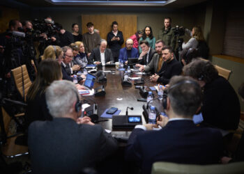 Zelenski lamenta lo ocurrido en el Despacho Oval y pide volver a cooperar con Trump