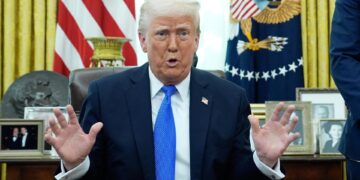 Trump amenaza con castigar a los abogados que denuncien sus medidas migratorias