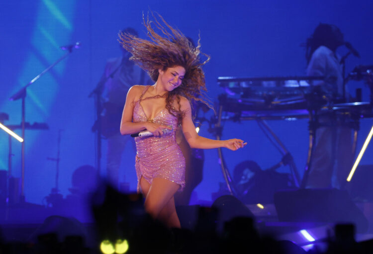 Fotografía del 26 de febrero de 2025 que muestra a la cantante colombiana Shakira durante uno de sus conciertos de la gira 'Las Mujeres Ya No Lloran'. EFE/ Mauricio Dueñas Castañeda