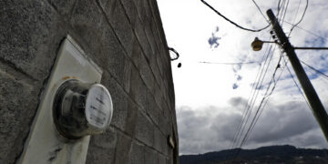 Falla en el sistema eléctrico de Honduras deja sin suministro a miles de personas