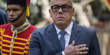 Venezuela dice que no descansará hasta rescatar a migrantes «secuestrados» en El Salvador