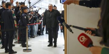 Comienza el juicio contra Gérard Depardieu por agresiones sexuales en un rodaje en 2021