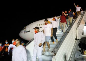 Aterriza en Maiquetía un avión con 178 migrantes deportados por Estados Unidos