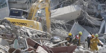 Un terremoto de 7,7 causa graves daños en Birmania y se siente con fuerza en Bangkok