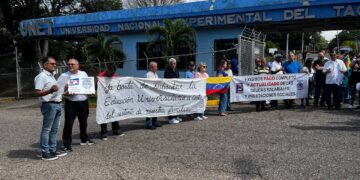 Táchira | Trabajadores universitarios y gremios exigieron salarios dignos y cumplimiento de derechos constitucionales