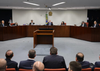 Los cinco delitos que se imputan a Bolsonaro rondan los 40 años de prisión