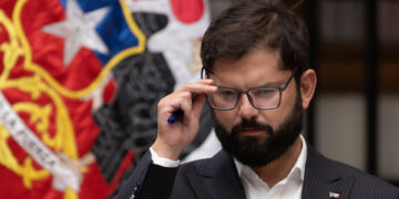Gabriel Boric pide “nunca confundir el agresor, Rusia, con la víctima, Ucrania”