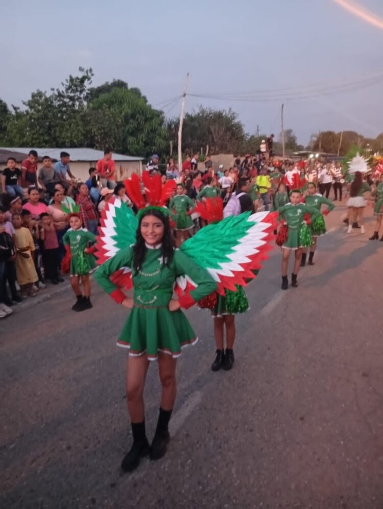 Juventud música y color en los Carnavales de Sabana de Mendoza.