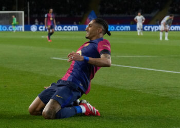 Raphinha ya es el máximo goleador brasileño en una edición de la Champions