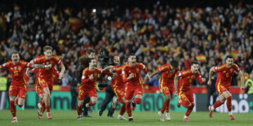 3-3 (5-4). Unai Simón y Pedri llevan a España a la fase final en los penaltis