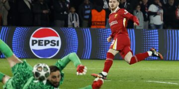 0-1 Elliot y Alisson castigan al PSG