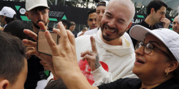 J Balvin se presentará en su natal Medellín el 29 de noviembre