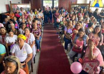 Alcaldesa Angie Quintana agasajó a féminas de Valera en el Mes de la Mujer