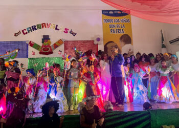 Octavita de Carnaval del CIAV fue una explosión de color y alegría
