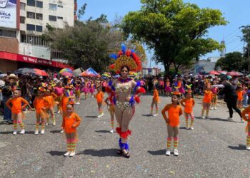 Merideños disfrutaron el Desfile de Carnaval de la Feria Internacional del Sol (+Fotos)