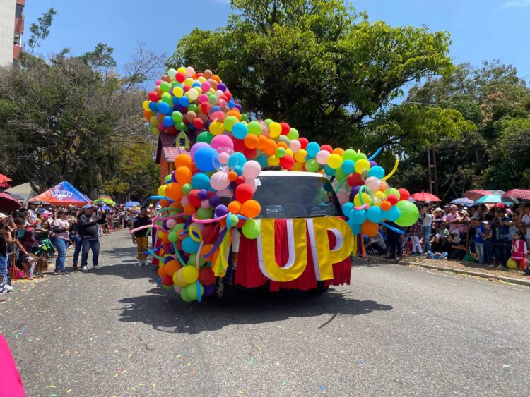Merideños disfrutaron el Desfile de Carnaval de la Feria Internacional del Sol (+Fotos)