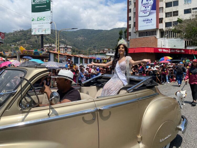 Merideños disfrutaron el Desfile de Carnaval de la Feria Internacional del Sol (+Fotos)