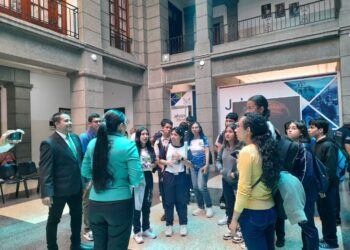 Estudiantes de mención turismo visitaron el Centro Histórico de la ciudad de Mérida