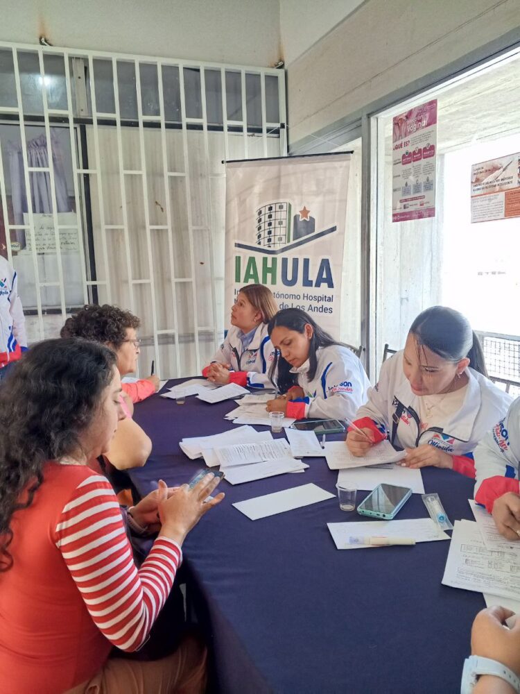 Realizan jornada de diagnóstico y prevención del VPH en Mérida