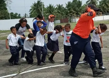 Trujillo | Autoridades de seguridad desarrollan operativo de prevención en caso de inundaciones en La Ceiba