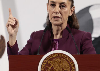 Sheinbaum afirma que los aranceles de Trump no complican «nada» las finanzas públicas