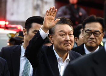 Liberan de su detención al presidente surcoreano por decisión de un tribunal