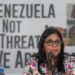 Venezuela invita a petroleras extranjeras a mantener operaciones pese a fin de licencias