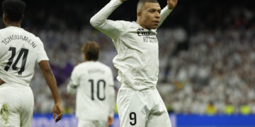 El Real Madrid sufre pero alcanza al Barça; desplome del Atlético en Getafe