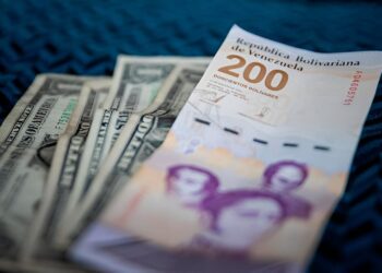 Dólar paralelo subió más de un 28% en una semana