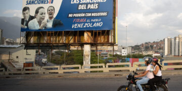 Un viejo dilema electoral reabre las divisiones en la oposición mayoritaria venezolana