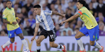 4-1. Argentina festeja su clasificación mundialista con un goleada histórica ante Brasil