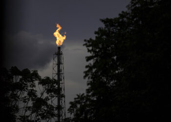 Amenaza de aranceles de Trump pone en la mira a aliados y socios petroleros de Venezuela