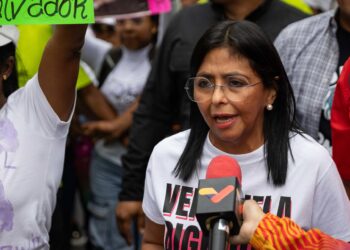 Gobierno dice que existe una «operación de falsa bandera» para «atacar» plataforma de ExxonMobil