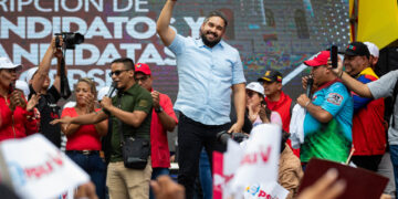 Chavismo inscribe a sus candidatos a comicios regionales de mayo, incluido al del Esequibo