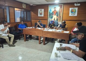 Concejo de La Ceiba aprobó crédito adicional destinado a reparar parque automotor y construir obras