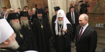 Putin felicita a los rusos la Pascua ortodoxa en la segunda jornada de la tregua